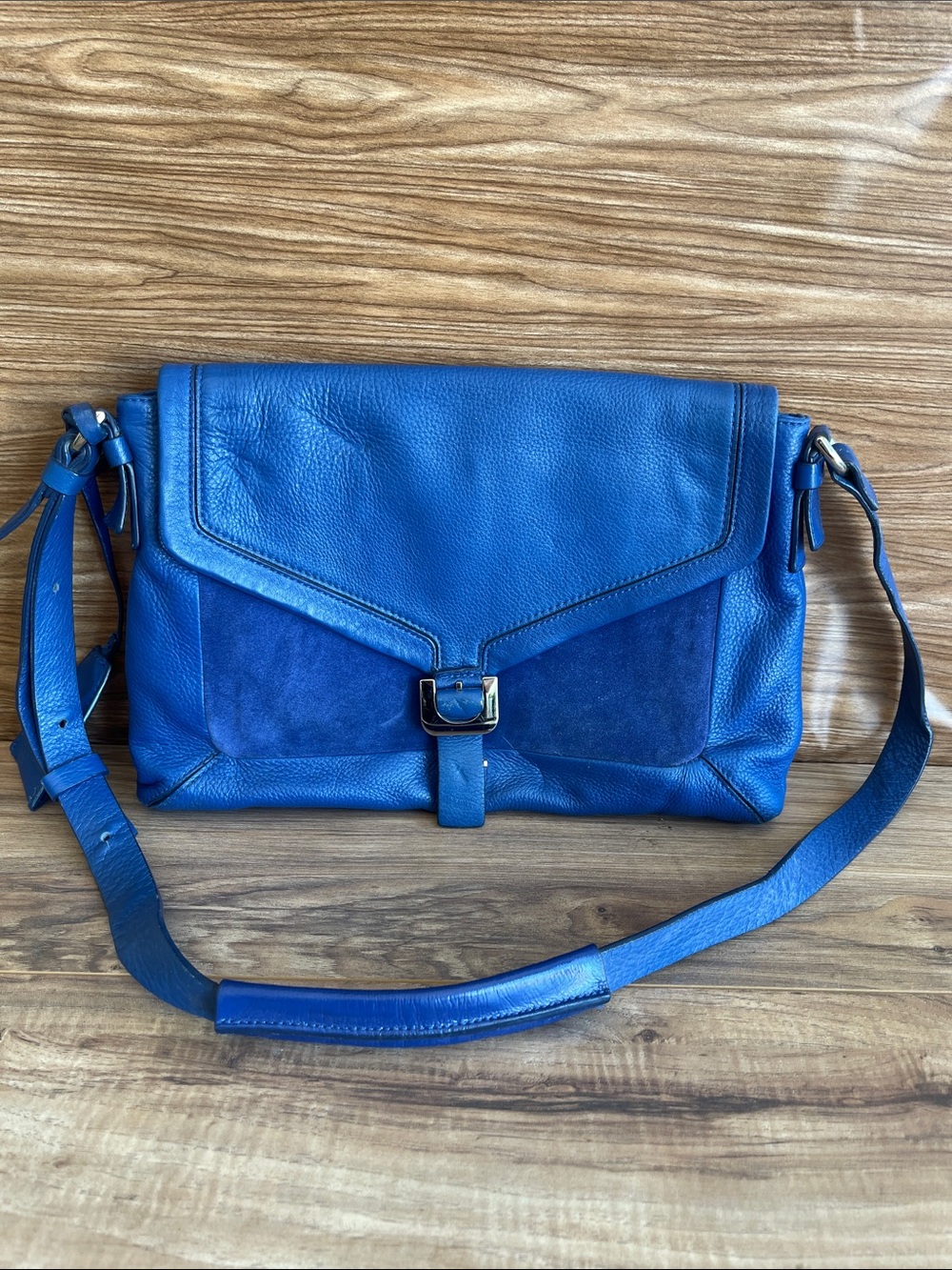Pre-owned Diane Von Furstenberg Large Blue Suede Leather Crossbody Ipad Handbag